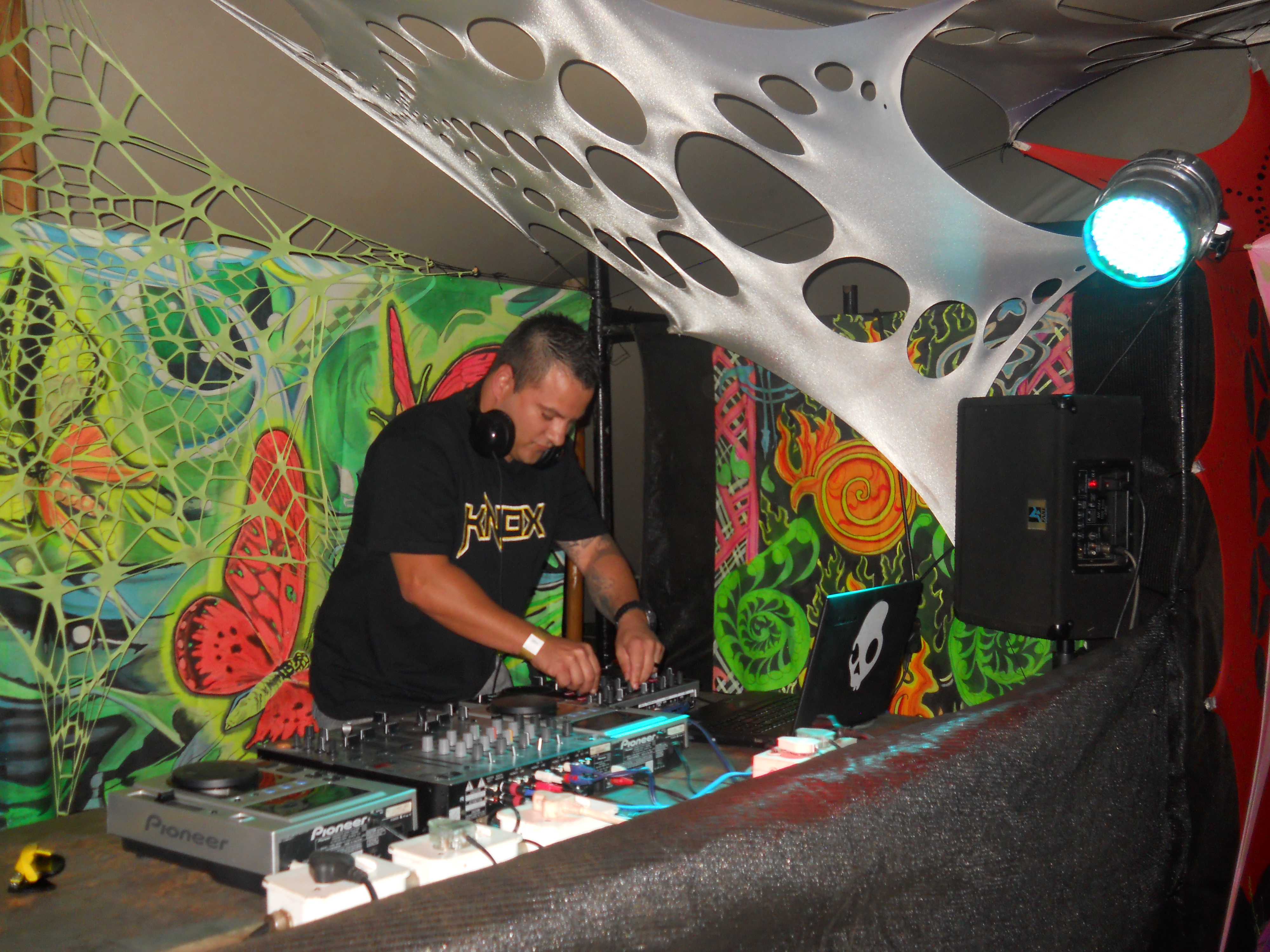 djbrandonknox