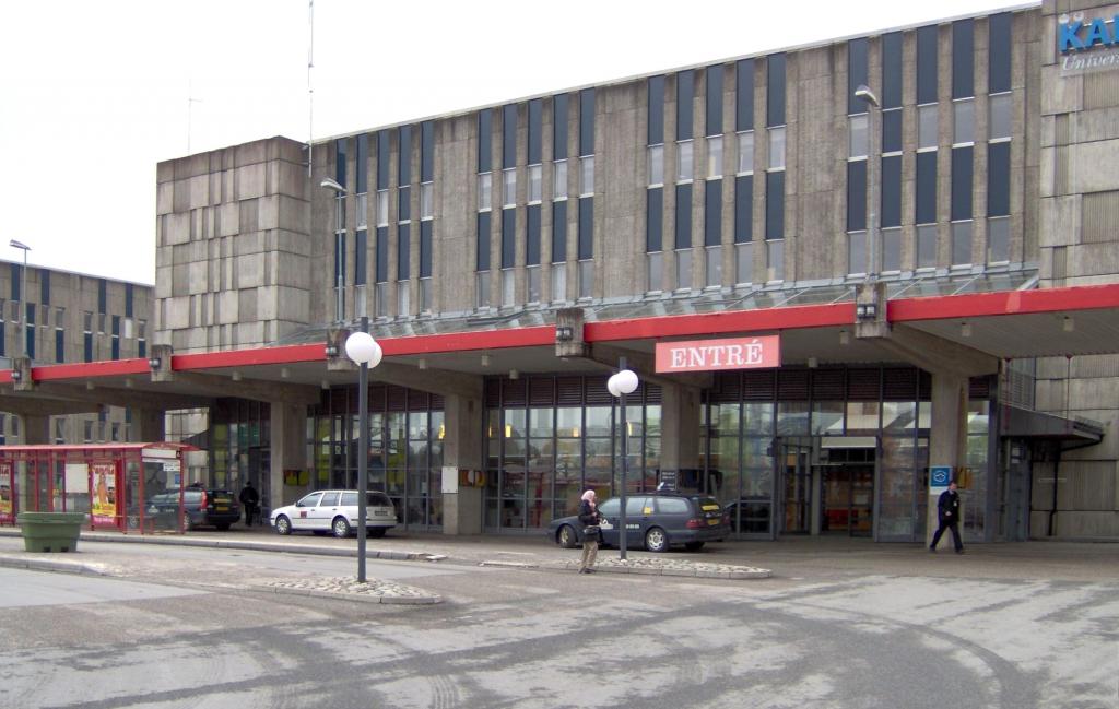 Huddinge_sjukhus_ingång