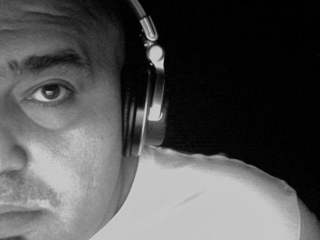 deejay Carlos EM