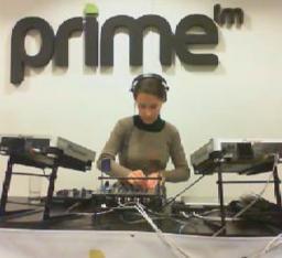 Girl contrast show live at Prime.FM (04-22-2013)