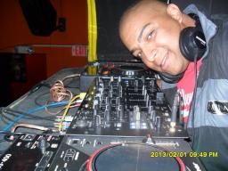 Dee Jay  Producer Ecuador 593