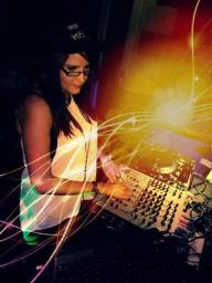 Guest DJ on Denioanic&#039;s podcast (Get on up Mashup - DJ Lady Dee)
