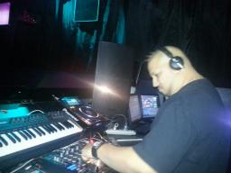 DJ Aramis Live @Whisper Night Club Philadelphia PA (2013-06-06)