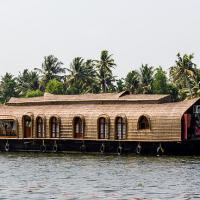 kerala houseboats