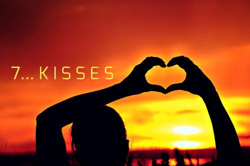 7 KISSES