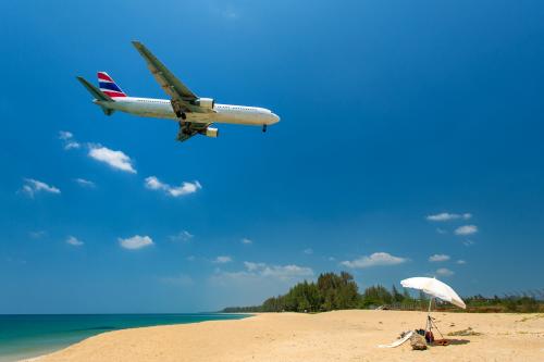 Mixhouse &amp; The Tropical House Flight. Extended Flight by Jonas Mix Larsen.